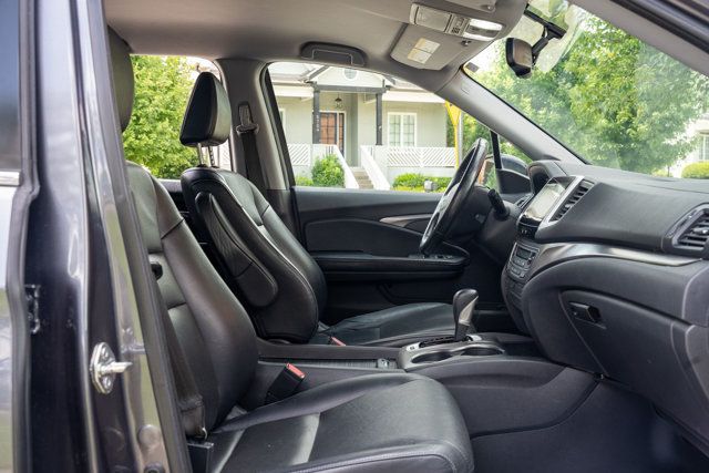 2017 Honda Ridgeline LocalTrade/RTL-T/4WD/HeatedLeatherSeats/HondaSideLink/BackupCam - 23048982 - 25