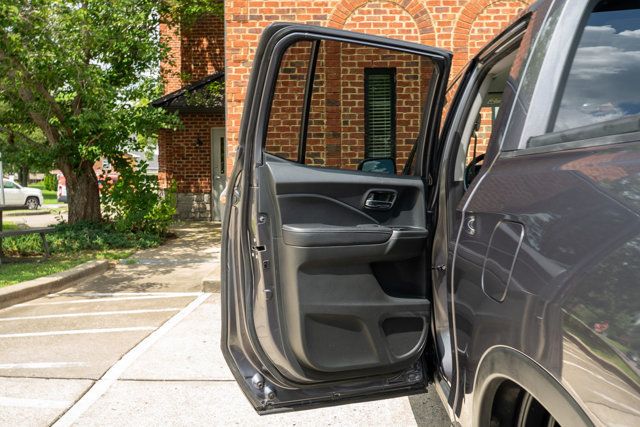 2017 Honda Ridgeline LocalTrade/RTL-T/4WD/HeatedLeatherSeats/HondaSideLink/BackupCam - 23048982 - 27