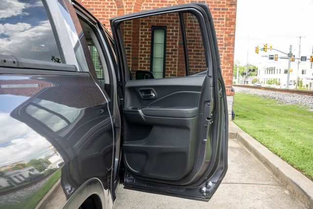 2017 Honda Ridgeline LocalTrade/RTL-T/4WD/HeatedLeatherSeats/HondaSideLink/BackupCam - 23048982 - 30