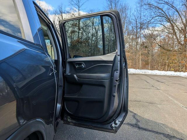 2017 Honda Ridgeline RTL 4x4 Crew Cab - 23004965 - 11