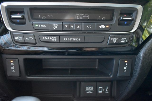 2017 Honda Ridgeline RTL-E 4x4 Crew Cab - 23011915 - 19