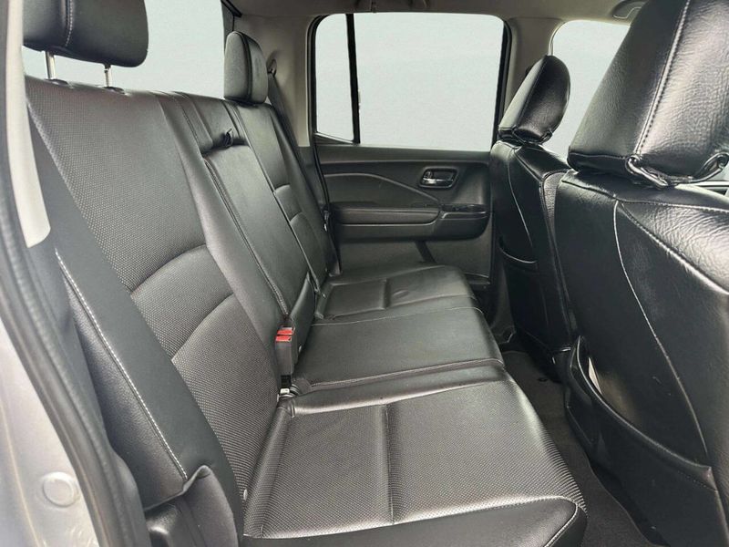 2017 Honda Ridgeline RTL-T 4x4 Crew Cab - 23026738 - 13