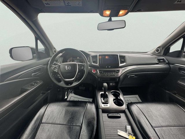 2017 Honda Ridgeline RTL-T 4x4 Crew Cab - 23026738 - 16