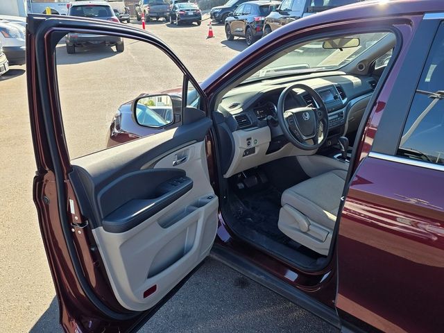 2017 Honda Ridgeline RTS 4x2 Crew Cab - 22951078 - 37