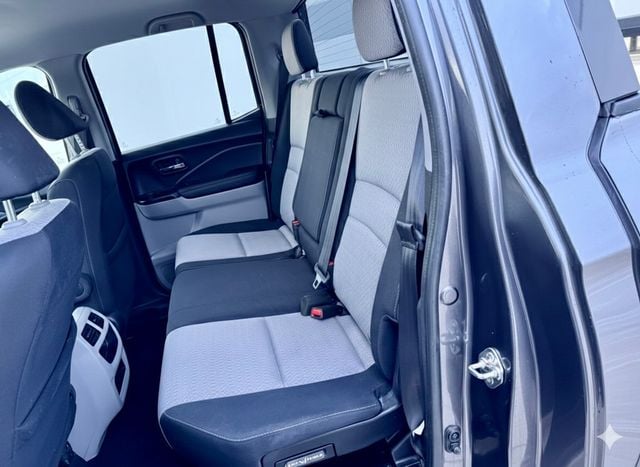 2017 Honda Ridgeline RTS 4x4 Crew Cab - 22973811 - 10