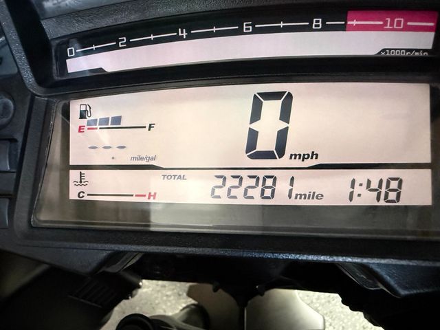 2017 Honda VFR1200X SUPER CLEAN! - 23002929 - 10