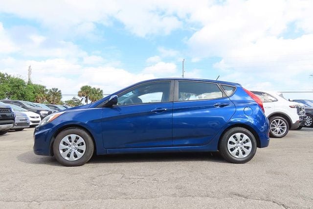 2017 HYUNDAI ACCENT SE Hatchback Automatic - 22632271 - 9