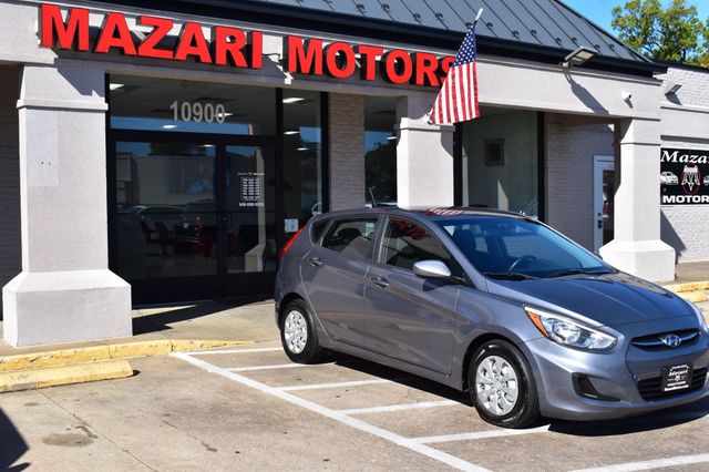 2017 Hyundai Accent SE Hatchback Automatic - 23100114 - 7