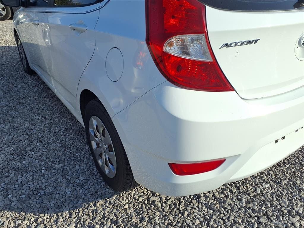 2017 Hyundai Accent SE Hatchback Automatic - 22918792 - 13