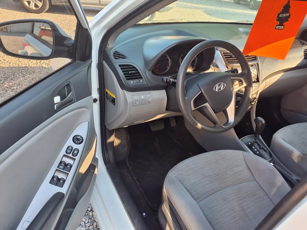 2017 Hyundai Accent SE Hatchback Automatic - 22918792 - 5