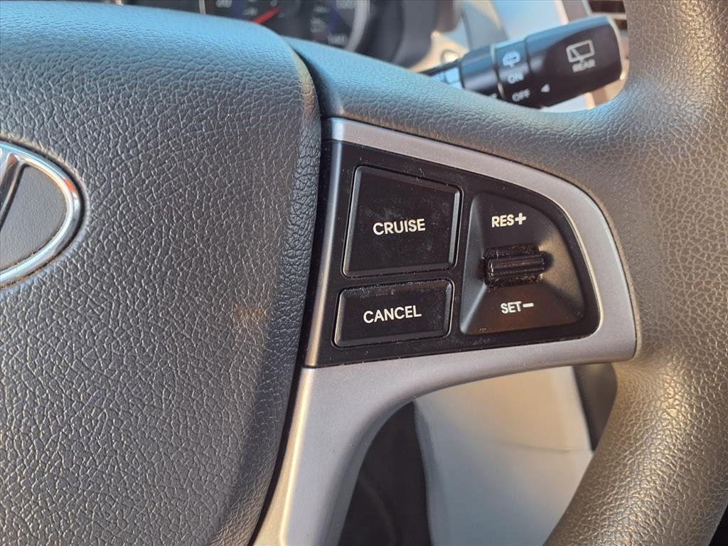 2017 Hyundai Accent SE Hatchback Automatic - 22918792 - 6