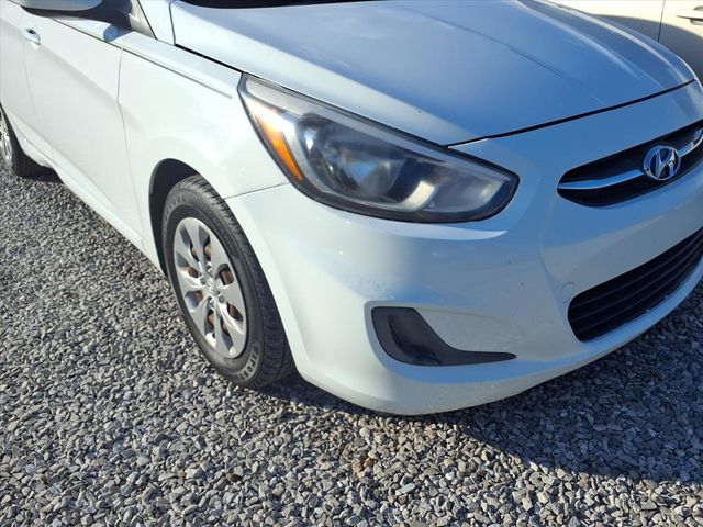 2017 Hyundai Accent SE Hatchback Automatic - 22989435 - 15
