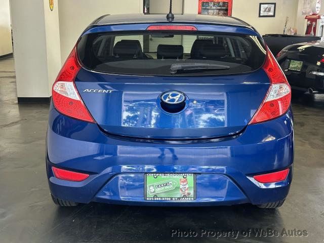 2017 Hyundai Accent SE Hatchback Automatic - 22530795 - 4