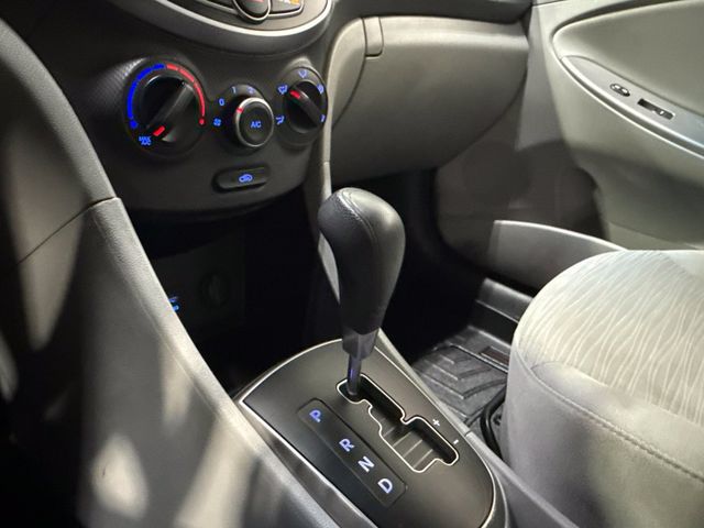 2017 Hyundai Accent SE Sedan Automatic - 23081042 - 15