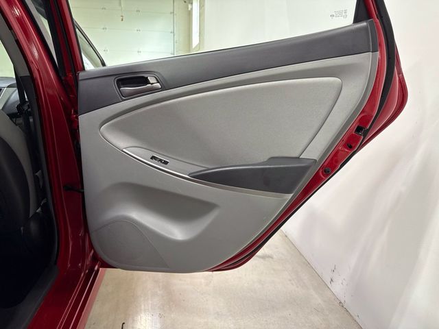 2017 Hyundai Accent SE Sedan Automatic - 23081042 - 22