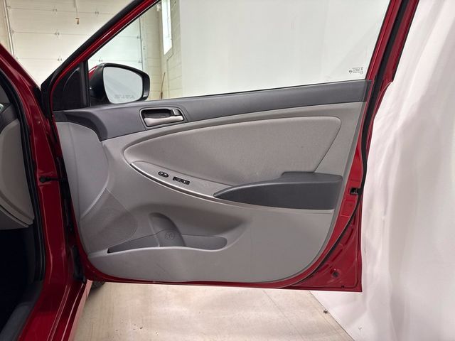 2017 Hyundai Accent SE Sedan Automatic - 23081042 - 24