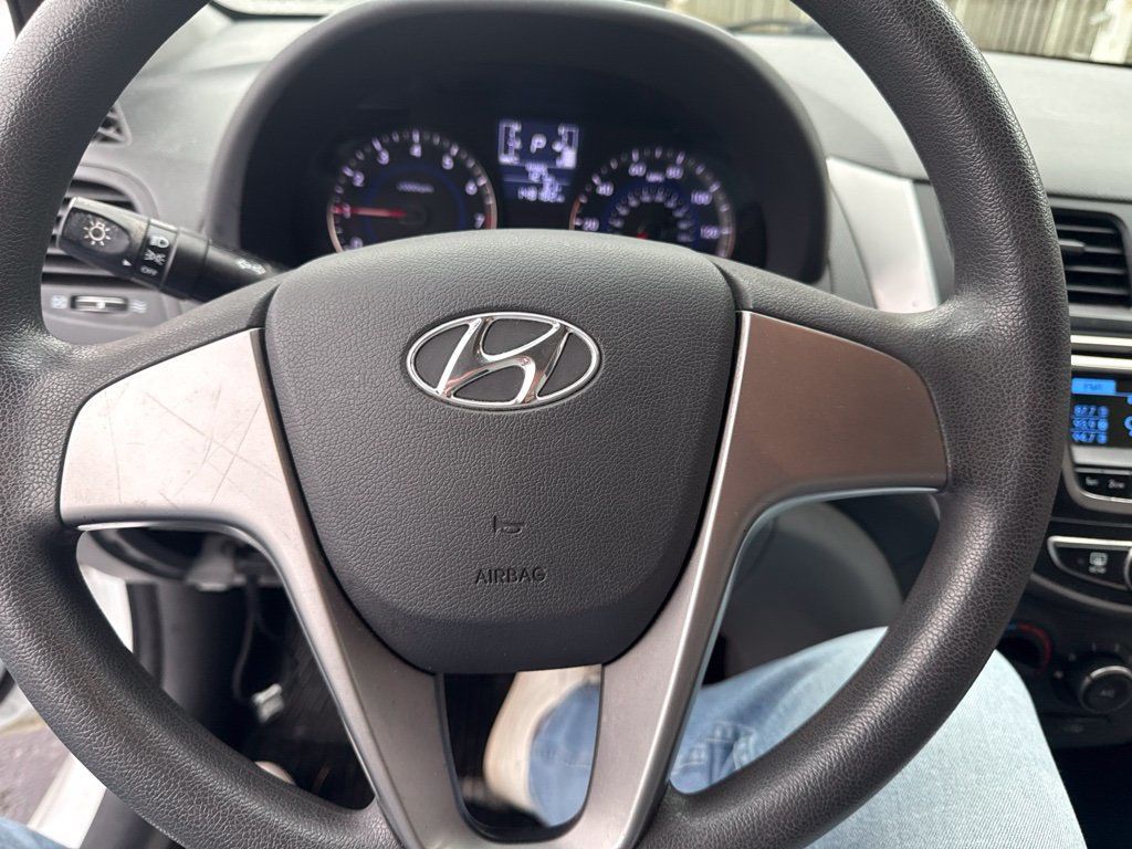 2017 Hyundai Accent SE Sedan Automatic - 23095902 - 9