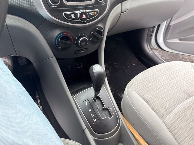 2017 Hyundai Accent SE Sedan Automatic - 23095902 - 11