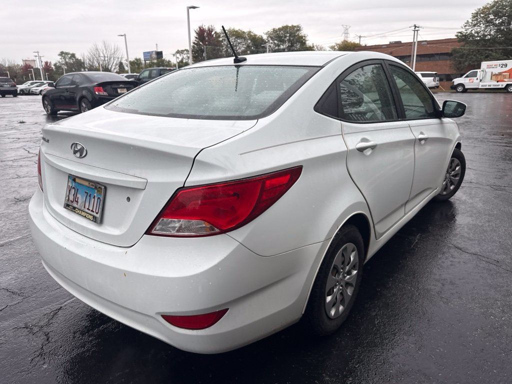 2017 Hyundai Accent SE Sedan Automatic - 23095902 - 4