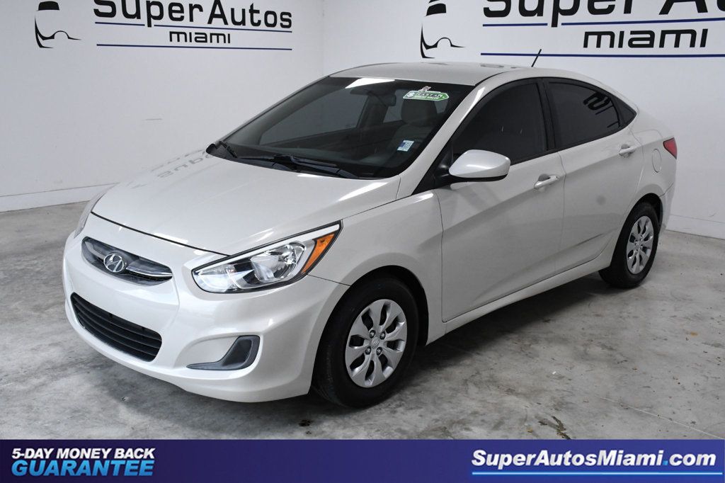 2017 Hyundai Accent SE Sedan Automatic - 22700038 - 0