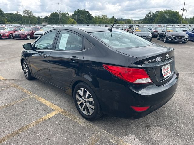 2017 Hyundai Accent Value Edition Sedan Automatic - 23061958 - 4