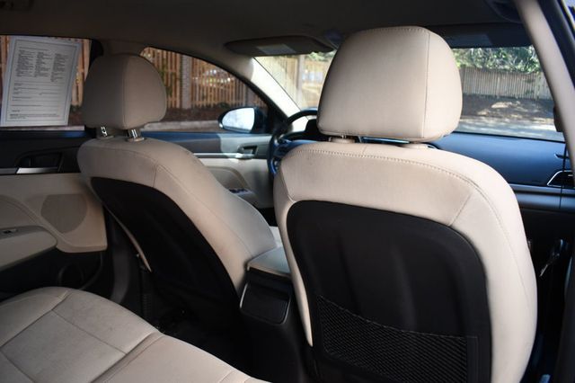 2017 Hyundai Elantra ECO 1.4T DCT - 22927520 - 30