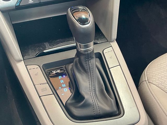 2017 Hyundai Elantra Limited 2.0L Automatic - 22919604 - 37