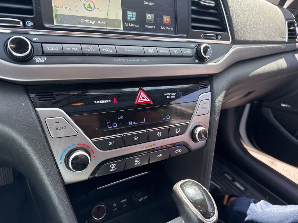 2017 Hyundai Elantra Limited 2.0L Automatic - 23027584 - 12