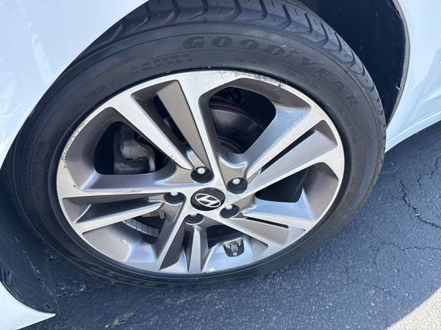 2017 Hyundai Elantra Limited 2.0L Automatic - 23027584 - 1