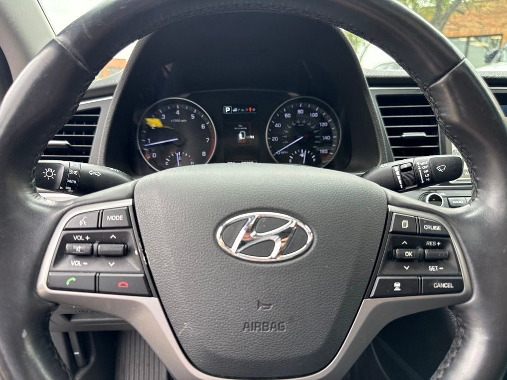 2017 Hyundai Elantra Limited 2.0L Automatic - 23045789 - 9