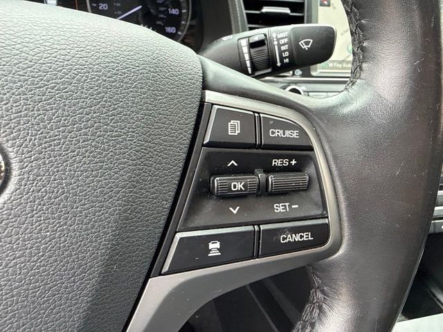 2017 Hyundai Elantra Limited 2.0L Automatic - 23045789 - 10