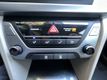 2017 Hyundai Elantra SE - 22975604 - 17
