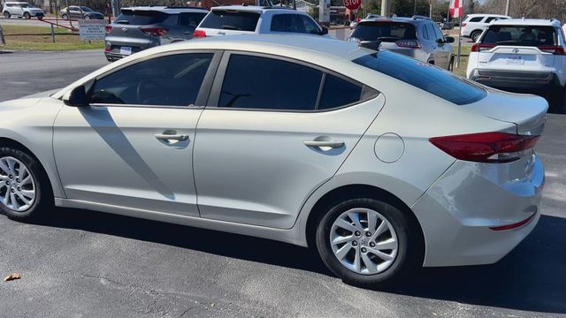 2017 Hyundai Elantra SE - 22975604 - 5