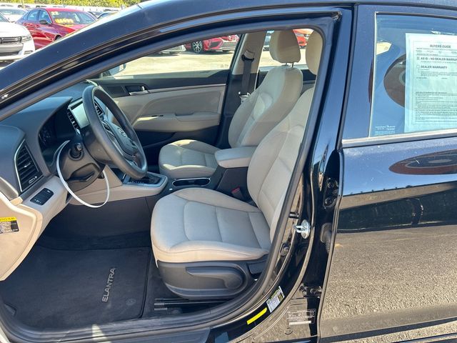 2017 Hyundai Elantra SE - 23089014 - 7