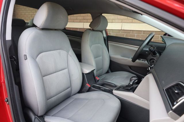 2017 Hyundai Elantra SE - 23060185 - 24