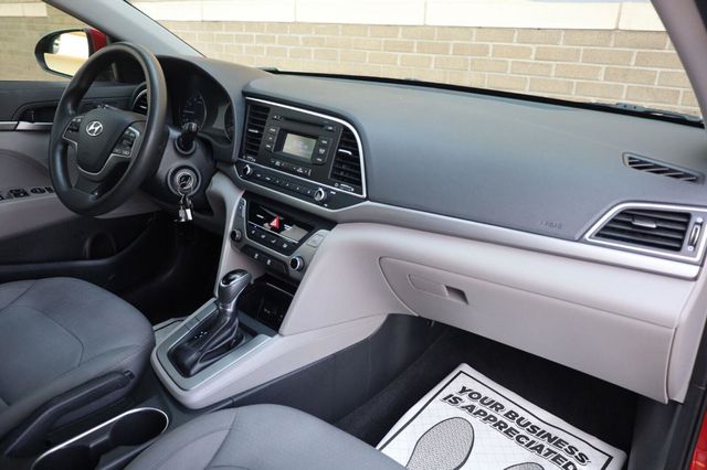 2017 Hyundai Elantra SE - 23060185 - 25