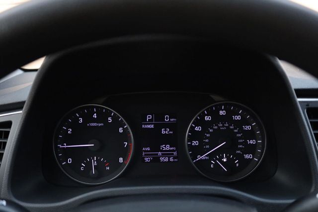 2017 Hyundai Elantra SE - 23060185 - 43