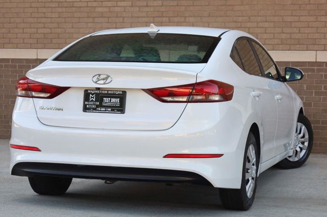 2017 Hyundai Elantra SE - 23075493 - 10
