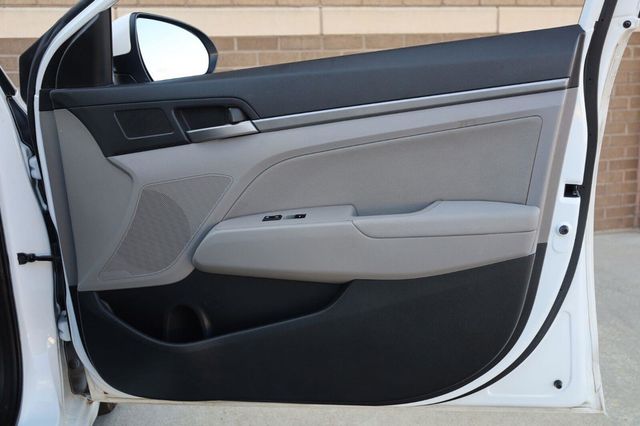 2017 Hyundai Elantra SE - 23075493 - 23