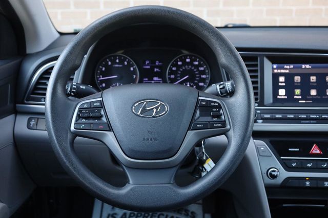 2017 Hyundai Elantra SE - 23075493 - 28