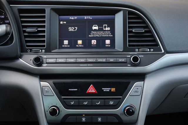 2017 Hyundai Elantra SE - 23075493 - 35