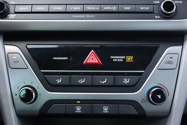 2017 Hyundai Elantra SE - 23075493 - 36