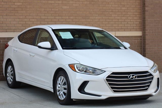 2017 Hyundai Elantra SE - 23075493 - 6