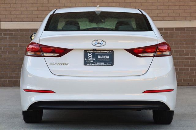 2017 Hyundai Elantra SE - 23075493 - 8