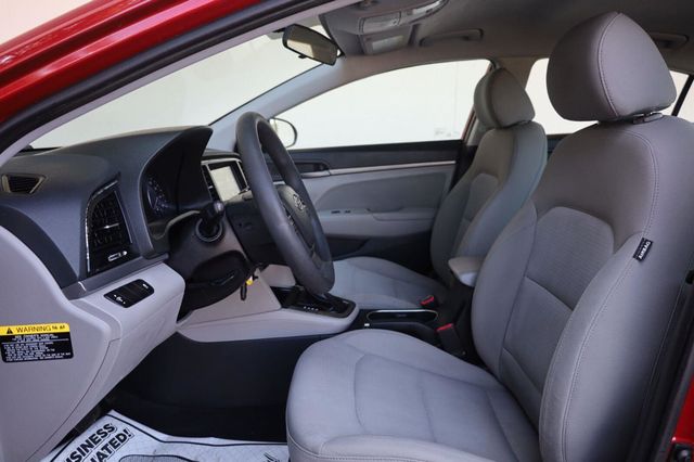 2017 Hyundai Elantra SE - 23079124 - 16