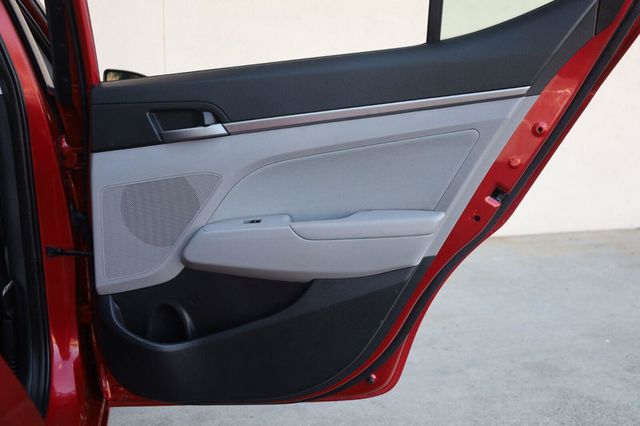 2017 Hyundai Elantra SE - 23079124 - 20