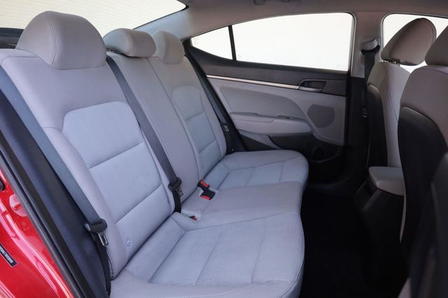 2017 Hyundai Elantra SE - 23079124 - 22