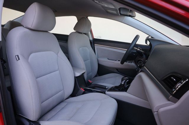 2017 Hyundai Elantra SE - 23079124 - 25