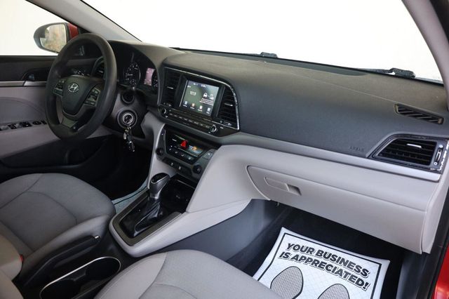 2017 Hyundai Elantra SE - 23079124 - 26