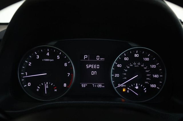 2017 Hyundai Elantra SE - 23079124 - 43